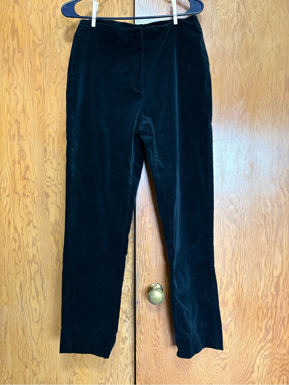 Marisa Christina Black Velvet Straight-Leg Pants